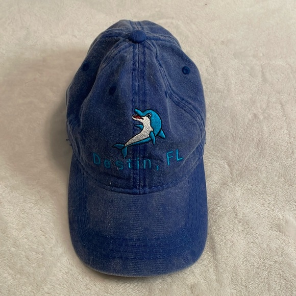 NWOT Women’s ball cap hat with adjustable strap - Picture 1 of 5